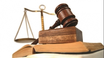 Uỷ ban Chứng khoán Nhà nước xử phạt cổ đông Thực phẩm Hồng Hà