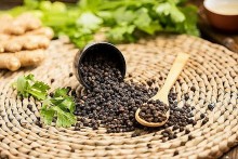 Giá cà phê và hồ tiêu ngày 18/1: Hồ tiêu tăng mạnh, cà phê giảm nhẹ