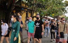 Bản tin Covid-19 ngày 28/2: Tập trung nghiên cứu việc tiêm mũi thứ 4