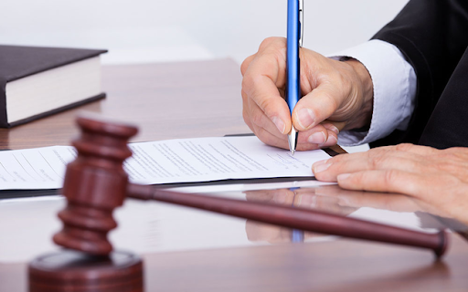 UBCKNN: Xử phạt 02 cá nhân giao dịch cổ phiếu chui gần 200 triệu đồng