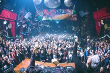 Sau 12h đêm 7/4 các dịch vụ quán bar, karaoke, massage, internet tại Hà Nội được mở cửa trở lại