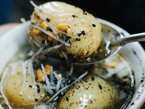 Bánh trôi tàu của người Hà Nội những ngày mưa tháng 10 Bánh trôi tàu của người Hà Nội những ngày mưa tháng 10