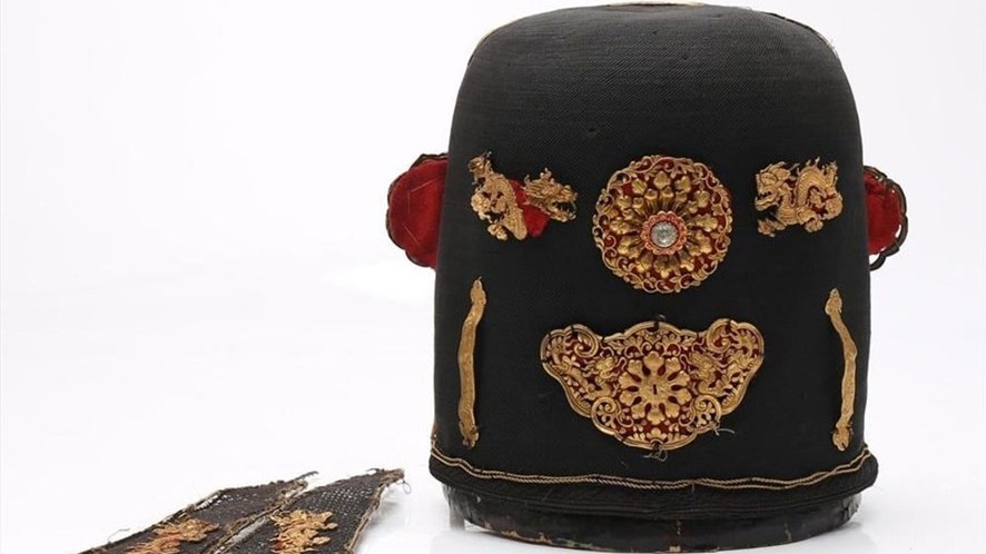 Mũ quan văn triều Nguyễn được đấu giá lên tới hơn 1 tỷ đồng