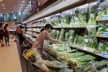 Giá thịt lợn, rau củ quả ngày 19/11: Thịt lợn không điều chỉnh, rau gia vị tăng cao