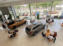 Hơn 11.000 ôtô đăng ký trong ngày đầu giảm 50% phí trước bạ