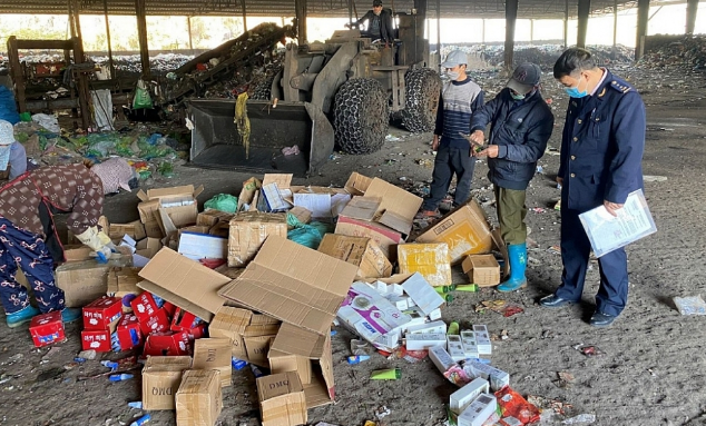 Quảng Ninh tiêu hủy gần 3.500 sản phẩm mỹ phẩm, kit test nhanh Covid-19