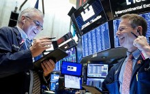 Chứng khoán Mỹ bật tăng, Bitcoin lấy lại mốc quan trọng