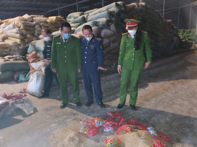 Nghệ An: Xử phạt một chủ cửa hàng 80 triệu đồng vì kinh doanh giống lúa “lậu” KH336