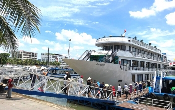 Định hướng Quảng Ninh trở thành trung tâm kinh tế biển mạnh