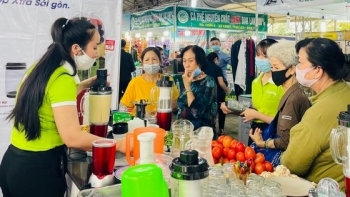 Rộn ràng Hội chợ xuân quận Tân Bình