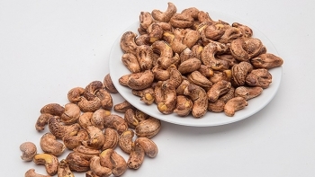 Phạt 4 cơ sở kinh doanh đồ ăn kém chất lượng