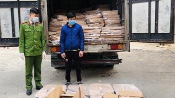 Lạng Sơn chặn bắt 1.530kg chân gà hôi thối chuẩn bị tuồn ra thị trường