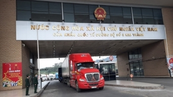 Lào Cai: Cửa khẩu nhộn nhịp những ngày cận Tết