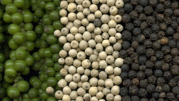 Giá hồ tiêu hôm nay 14/2: Giữ nguyên