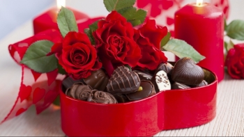 Thị trường quà Valentine: Chuộng giao dịch online