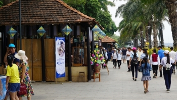 Lên kế hoạch tổ chức Hội chợ sản phẩm công nghiệp nông thôn và làng nghề Huế