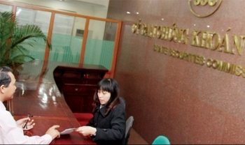 Ủy ban chứng khoán Nhà nước kỷ luật loạt cá nhân