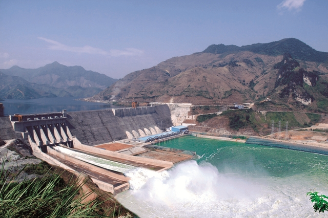 Sản lượng của Công ty Thủy điện Sơn La cán mốc 100 tỷ