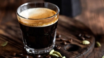 Giá cà phê hôm nay 13/10: Thị trường trong và ngoài nước cùng giảm giá