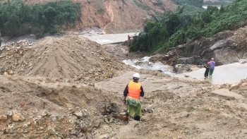 Sạt lở tại Rào Trăng 3: Nỗ lực tìm kiếm 13 nạn nhân còn lại