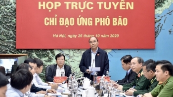 Thủ tướng chủ trì họp khẩn cấp ứng phó với bão số 9