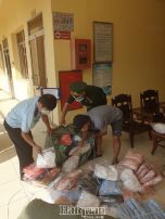 Nguỵ trang quần áo để xuất lậu khẩu trang Nguỵ trang quần áo để xuất lậu khẩu trang