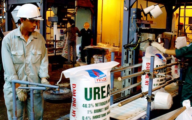 Những bất cập khi ng&agrave;nh sản xuất ph&acirc;n b&oacute;n chịu mức thuế VAT hiện h&agrave;nh