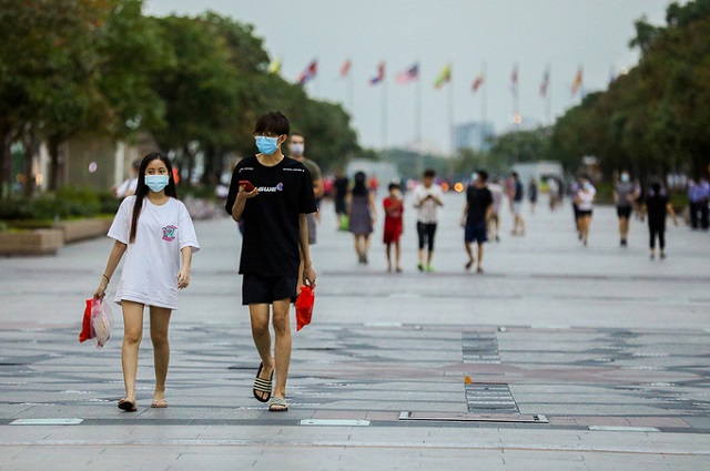 Kh&ocirc;ng n&ecirc;n đi du lịch d&ugrave; ở trong nước hay ngo&agrave;i nước ở thời điểm hiện tại