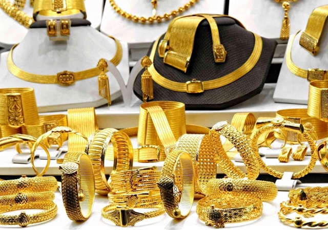 Gi&aacute; v&agrave;ng giảm nhẹ do những lo ngại về cảnh b&aacute;o dịch COVID-19 c&oacute; thể b&ugrave;ng ph&aacute;t lần thứ 2