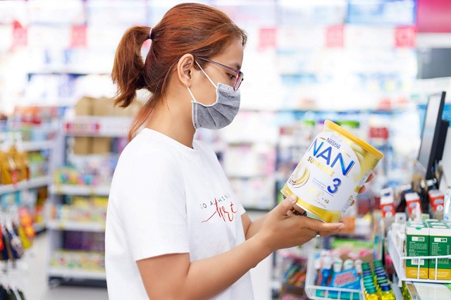 Nestl&eacute; ti&ecirc;n phong trong việc nghi&ecirc;n cứu v&agrave; ph&aacute;t triển c&aacute;c sản phẩm dinh dưỡng bổ sung HMO d&agrave;nh cho trẻ