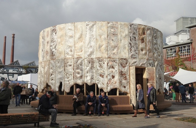 T&ograve;a nh&agrave; được l&agrave;m bằng nấm