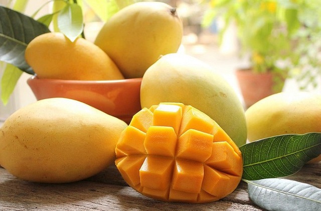 Mỗi ng&agrave;y ăn 2 phần xo&agrave;i với trọng lượng 330g sẽ gi&uacute;p huyết &aacute;p được cải thiện r&otilde; rệt