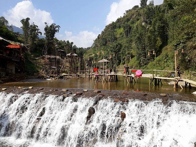 Bản C&aacute;t C&aacute;t ở Sapa được CSMP giới thiệu l&agrave; 1 trong 7 ng&ocirc;i l&agrave;ng xinh đẹp nhất thế giới m&agrave; du kh&aacute;ch n&ecirc;n đến thời kỳ hậu COVID-19