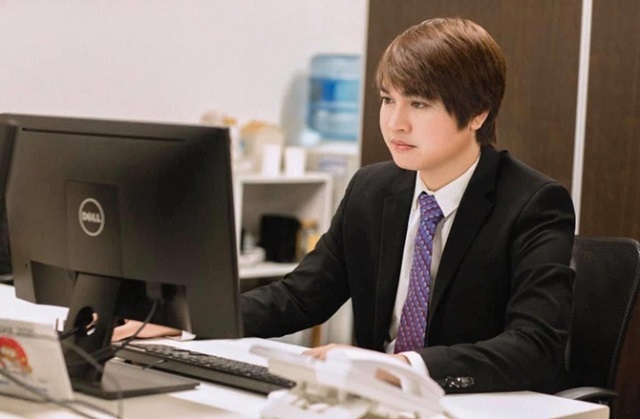 Thước đo một doanh nh&acirc;n một doanh nghiệp th&agrave;nh c&ocirc;ng kh&ocirc;ng phải bằng tiền m&agrave; bằng những gi&aacute; trị họ mang lại cho x&atilde; hội - anh Đỗ Như Tuấn