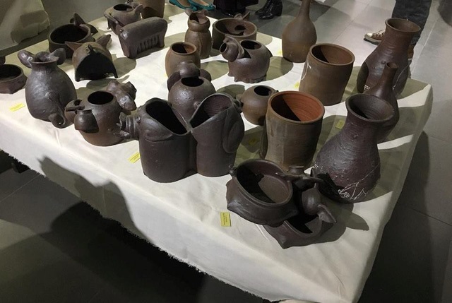 L&agrave;ng gốm Hương Canh - huyện B&igrave;nh Xuy&ecirc;n l&agrave; l&agrave;ng gốm s&agrave;nh cổ đ&atilde; nổi danh từ l&acirc;u đời, c&oacute; lịch sử hơn 300 năm