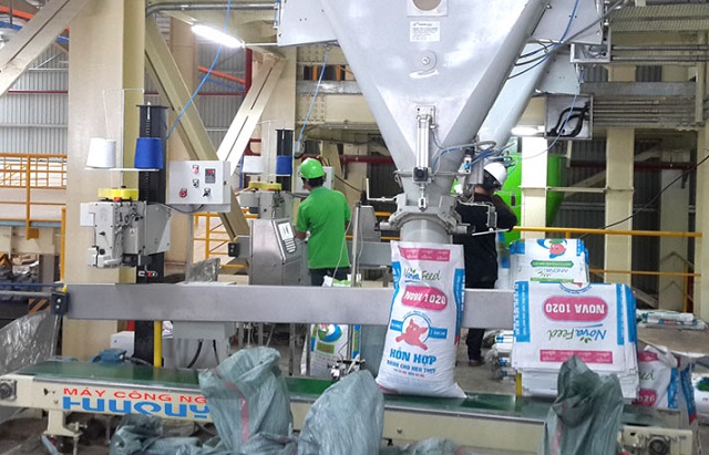 chế biến thứ ăn chăn nu&ocirc;i ở Đồng Nai