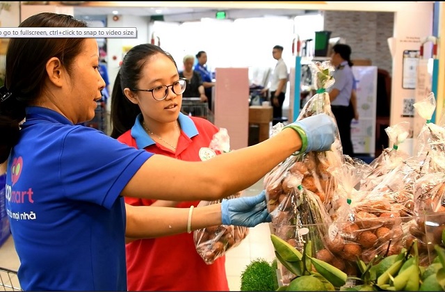 Nhiều hệ thống siêu thị hỗ trợ đầu ra cho trái vải