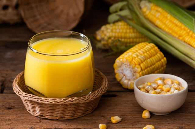 Sữa ng&ocirc; chứa nhiều th&agrave;nh phần dinh dưỡng rất c&oacute; lợi sức khỏe con người đặc biệt l&agrave; trẻ em v&agrave; b&agrave; bầu