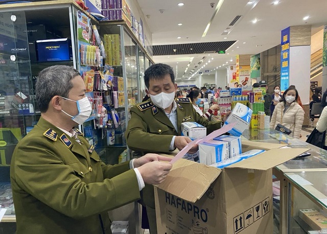 trong c&ocirc;ng t&aacute;c chống bu&ocirc;n lậu, h&agrave;ng giả v&agrave; gian lận thương mại, cần tăng cường phối kết hợp giữa c&aacute;c đơn vị