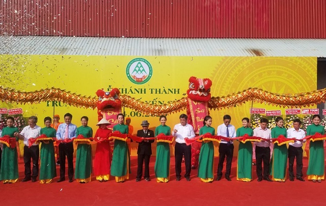 Kh&aacute;nh th&agrave;nh Trung t&acirc;m Sơ chế yến s&agrave;o Việt Nam