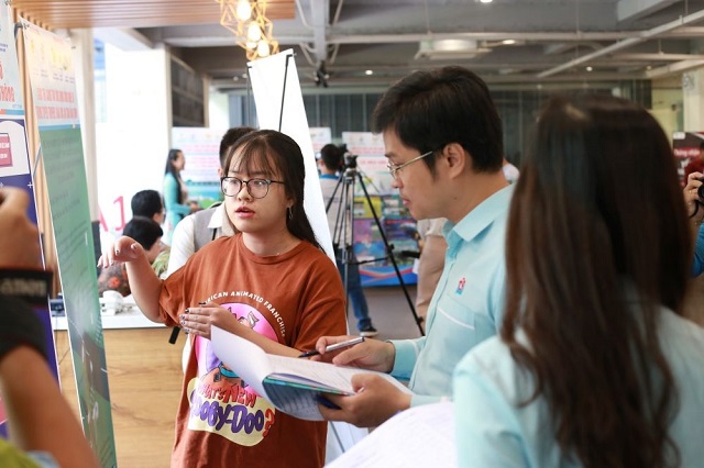 Các sản phẩm ứng dụng trong tuyên truyền, giáo dục an toàn giao thông được ban giám khảo đánh giá cao