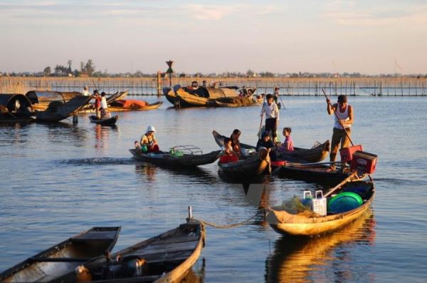 Phấn đấu đưa Thừa Thiên - Huế thành trung tâm kinh tế biển phát triển mạnh của cả nước