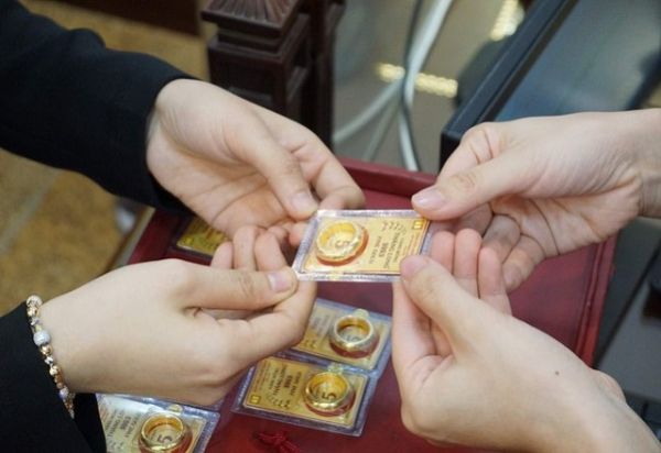 Giá vàng hôm nay 9/7: Chưa dừng đà tăng, cao nhất 50,77 triệu đồng/lượng