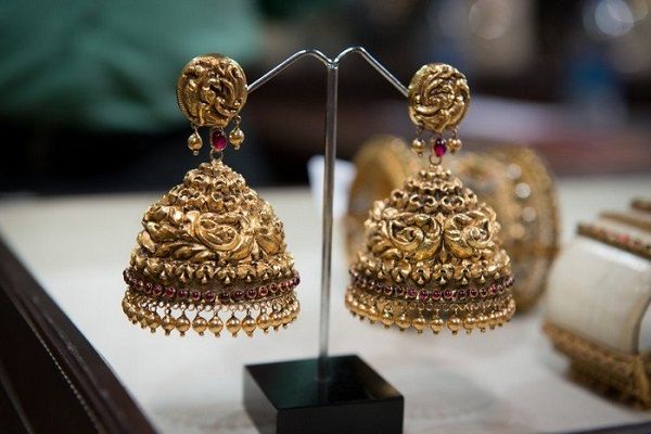 Giá vàng hôm nay 11/7: Quay đầu giảm, rời mốc 1800 USD/ounce