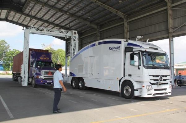 Ngành hải quan: Phát hiện, xử lý nhiều vi phạm qua máy soi container