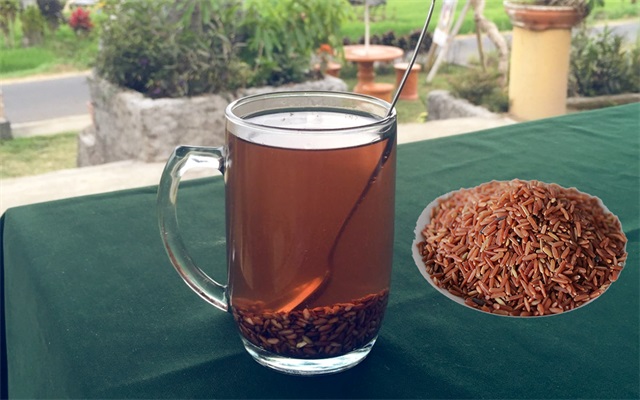 Nước gạo lứt l&agrave; một trong những loại thức uống gi&uacute;p giải độc gan hiệu quả