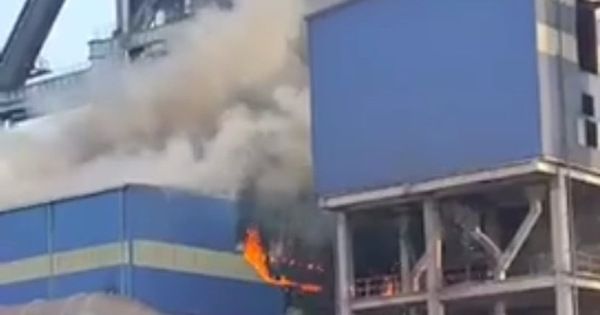 Cháy tại khu Liên hợp sản xuất Gang thép Hòa Phát Dung Quất Cháy tại khu Liên hợp sản xuất Gang thép Hòa Phát Dung Quất