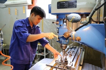 Quốc hội quyết nghị giảm thuế thu nhập doanh nghiệp