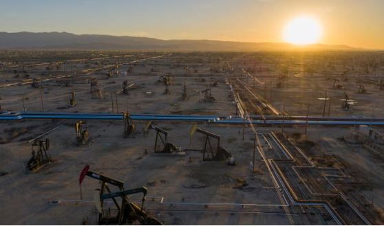 Cập nhật giá xăng dầu hôm nay 15/7: Biến động trái chiều ở châu Á