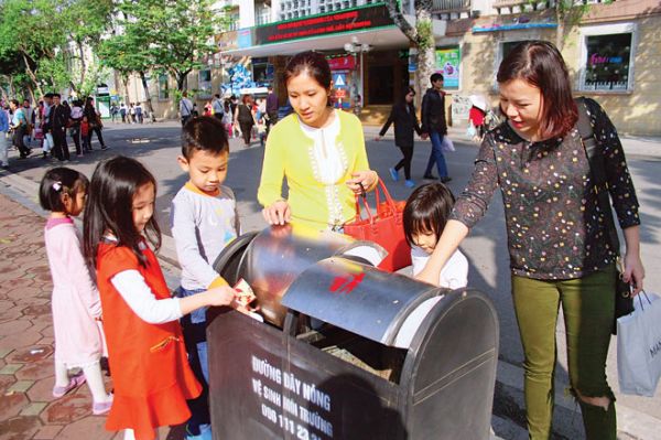 TP HCM: Hơn 1,3 triệu hộ dân cam kết không xả rác bừa bãi